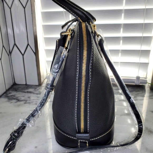 Dooney & Bourke - Picture 3 of 8